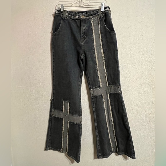 Making It Complicated Jeans 👖 - Picture 4 of 6